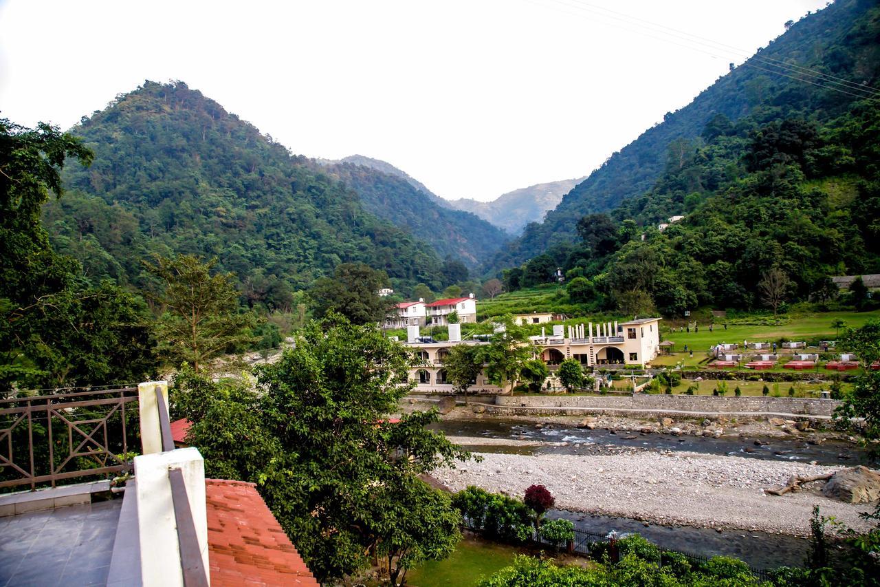 Hotel Sattva Retreat à Rishīkesh Extérieur photo